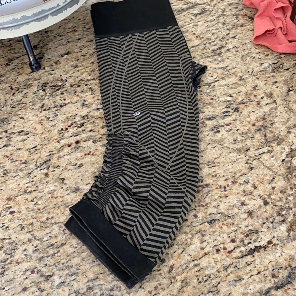 Lululemon workout pants